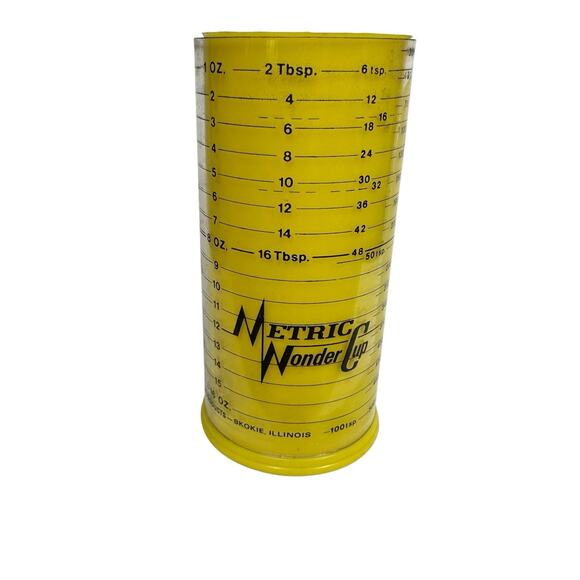 Vintage Milmour Metric Wonder Cup 2 Cup 16 oz 1 Pint Yellow Wet Dry - Picture 1 of 6
